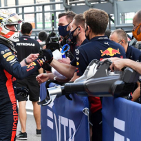 Red Bull "have to be happy" with splitting Mercedes - Verstappen