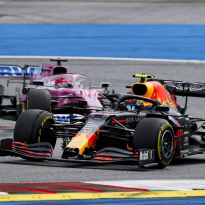 Albon mystified by night-and-day Red Bull