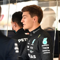 Mercedes W13 "on a knife-edge" - Russell