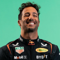 Hamilton wants Red Bull STOPPED as Ricciardo back driving with chance of F1 return very soon – GPFans F1 Recap